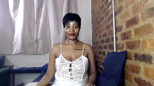 SweetPortableAmber from StripChat is Freechat