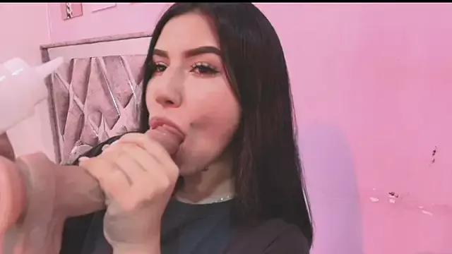sweety_mariann1 from StripChat is Freechat