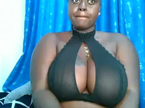 t-QueenSlyy from StripChat is Freechat