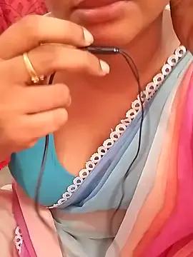 Tamil_Kayal_kutty from StripChat is Freechat