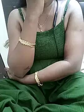 Tamil_Vishalini from StripChat is Freechat