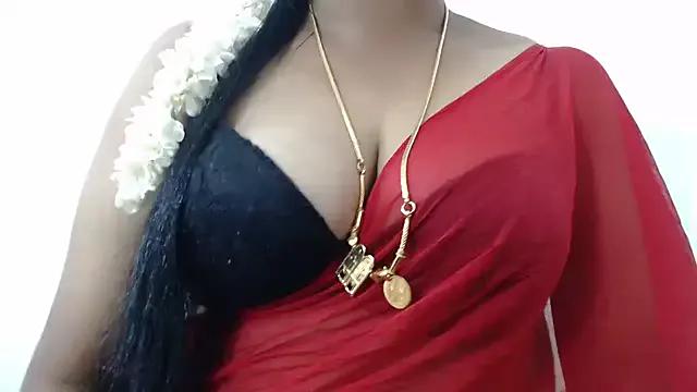 tamilharini from StripChat is Freechat