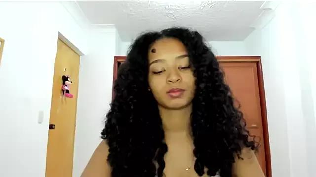 Tammy-Bliss from StripChat is Freechat