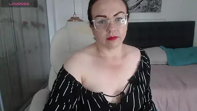 Tania_Goddess_ from StripChat is Freechat
