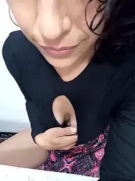 Tanniaa_Marquez from StripChat is Freechat