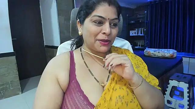 Photos of tarivishu23 from StripChat is Freechat