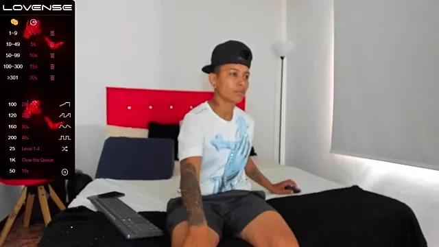 tato_latin from StripChat