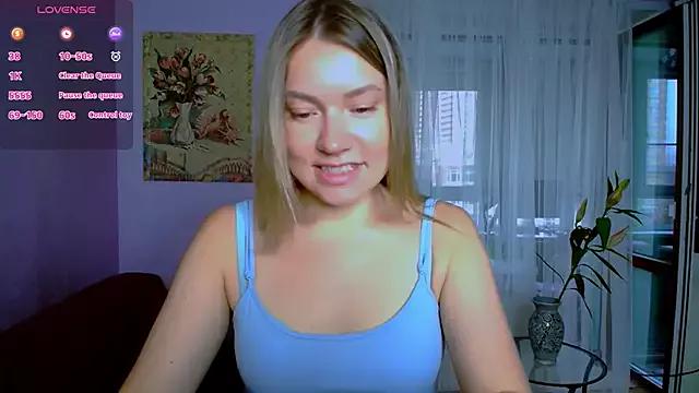 TaylorBre from StripChat is Freechat