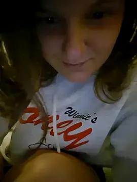 Teazequeen from StripChat is Freechat