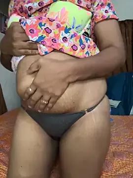 TeddyLover5 from StripChat is Freechat