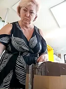 TerezaVelvet from StripChat is Freechat