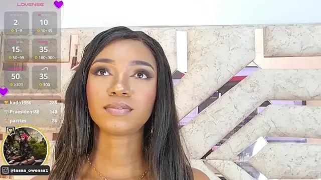 Tessa_Owenss from StripChat is Freechat