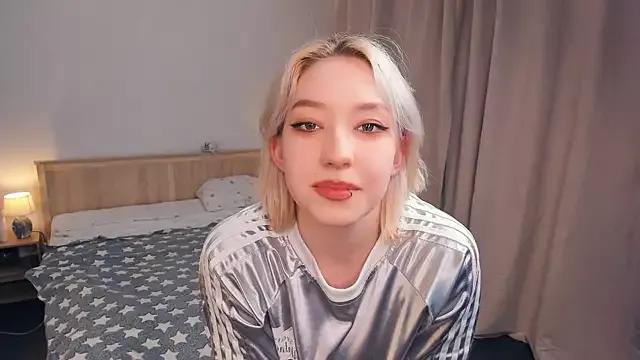 TheaHickory from StripChat is Freechat