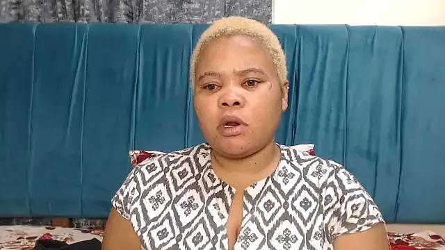 ThickChubby2 from StripChat is Freechat