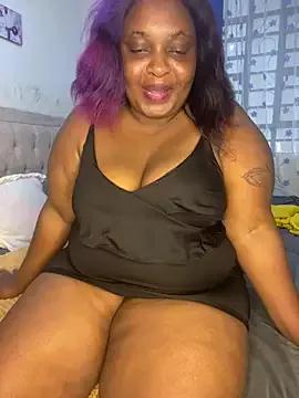 thickyelliana from StripChat is Freechat