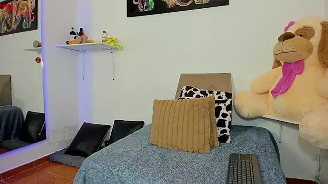 Check-out our cam rooms range and converse on a personal level with our delicious livecams streamers, showing off their spicy curves and toys.