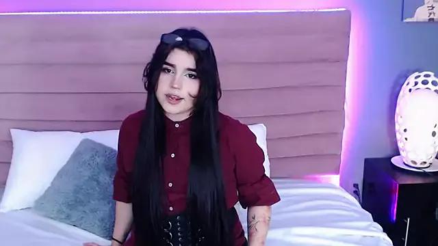 Check-out our cam rooms range and converse on a personal level with our delicious livecams streamers, showing off their spicy curves and toys.