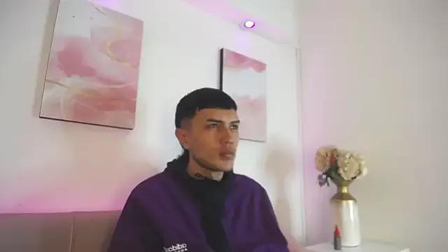 Tifanny_Sweett from StripChat is Freechat