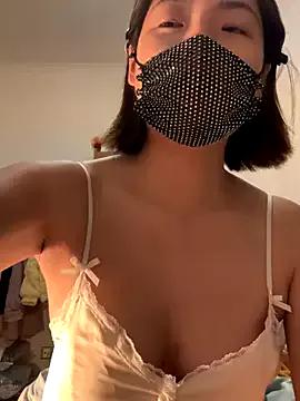 TiNa_wiwi from StripChat is Freechat