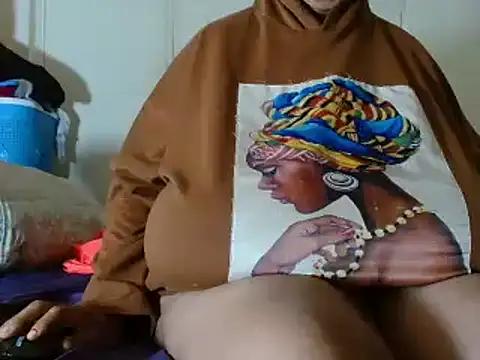 tinagiant from StripChat is Freechat