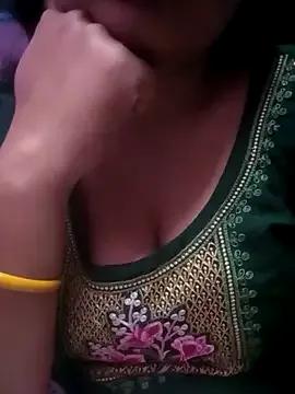 TINASONI from StripChat is Freechat