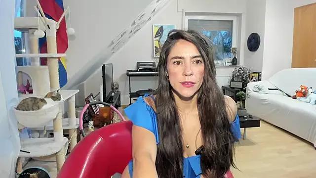 tinny_williams from StripChat is Freechat