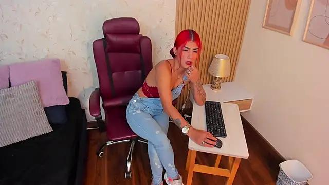 Check-out our cam rooms range and converse on a personal level with our delicious livecams streamers, showing off their spicy curves and toys.