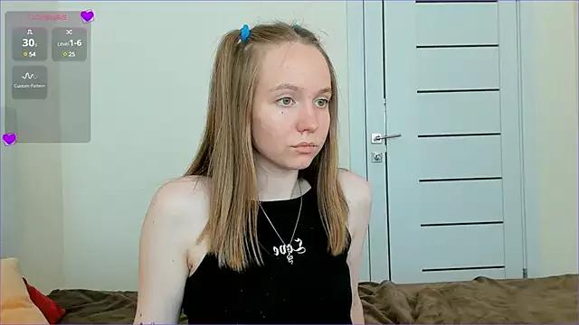 tonyamoore from StripChat is Freechat