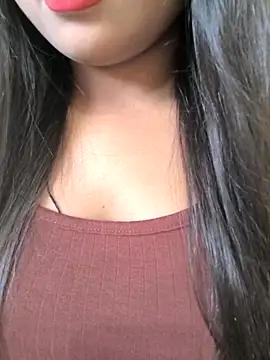 Tuti_frooti from StripChat
