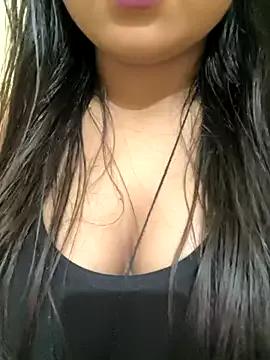 Tuti_frooti from StripChat