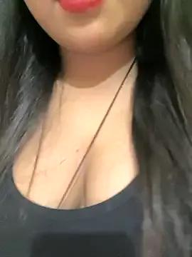 Tuti_frooti from StripChat