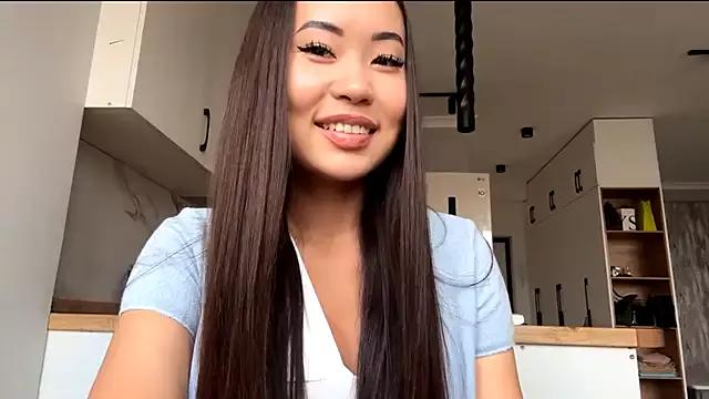Ur_neighbor_Kira from StripChat is Freechat