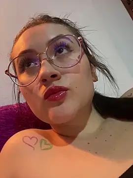 ValentinaOrtiz3 from StripChat is Freechat