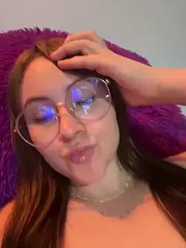 ValentinaOrtiz3 from StripChat is Freechat