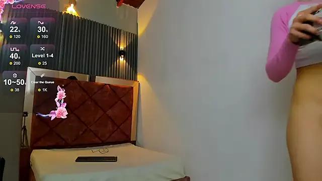 Photos of Valentino_Gil from StripChat is Freechat