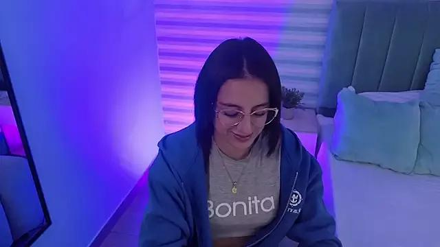 valeria_ponce_ from StripChat is Freechat
