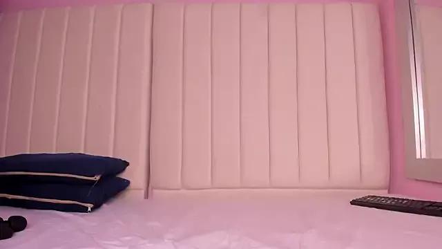 valery_storm_ from StripChat is Freechat