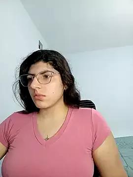 vamari2025 from StripChat is Freechat