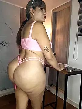 Vanesa_novvoa from StripChat is Freechat
