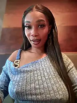 VannessaJj from StripChat is Freechat