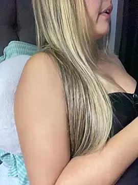 vellaAngel from StripChat is Freechat