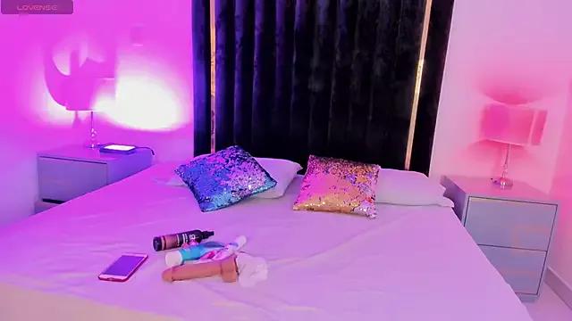 VelvetBrown_ from StripChat is Freechat