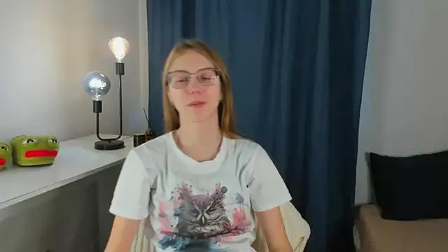 VeronaGlascock from StripChat is Freechat