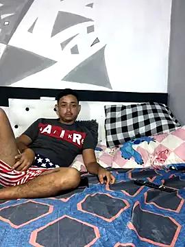 veronica_and_bryan from StripChat is Freechat