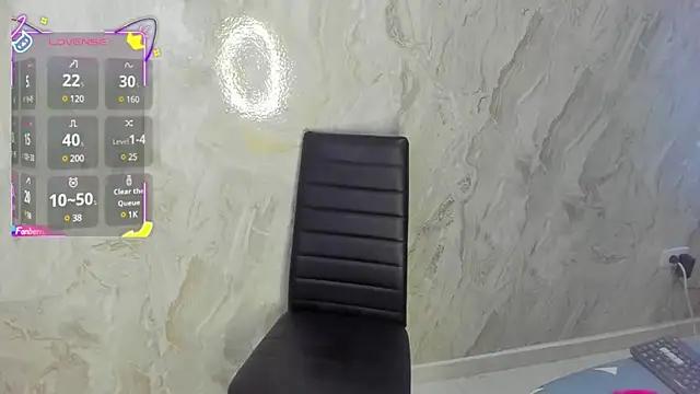 vicky__skinny_1 from StripChat is Freechat