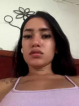 vicky_golden from StripChat is Freechat