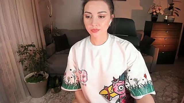 Viki_Bellson from StripChat is Freechat