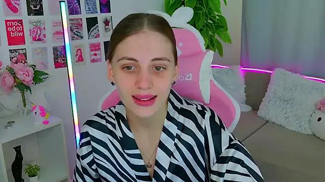 ViolaParkerss from StripChat is Freechat