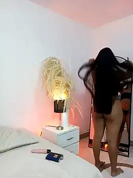 Violet_and_Paul from StripChat is Freechat