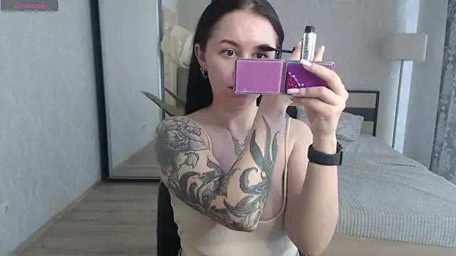 VioletCatt from StripChat is Freechat